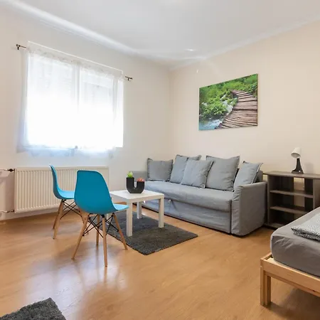 Apartament K52 *